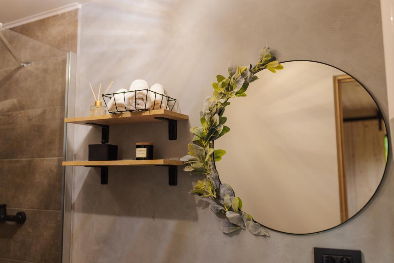 Tiny Heaven Cabin Călimăneşti Eksteriør billede